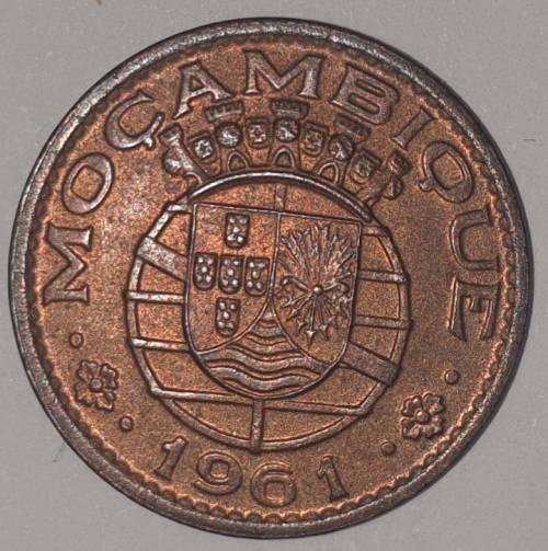1961 - 20 CENTAVOS COIN - MOZAMBIQUE - (Bronze)